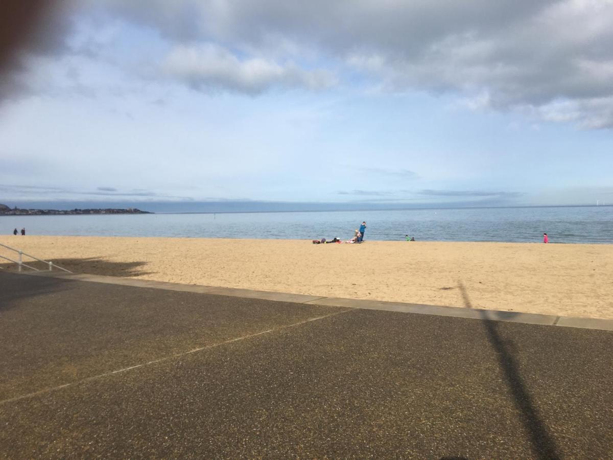 One Bedroom Holiday Apartment Colwyn Bay Εξωτερικό φωτογραφία
