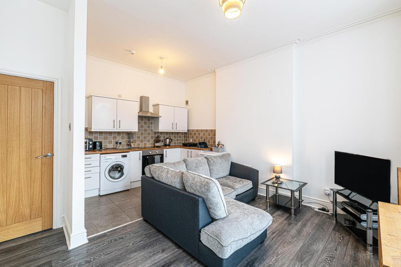One Bedroom Holiday Apartment Colwyn Bay Εξωτερικό φωτογραφία